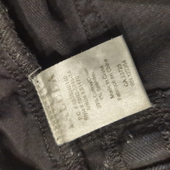 Aritzia, Talula, 27, black low-rise short shorts - Picture 4 of 4